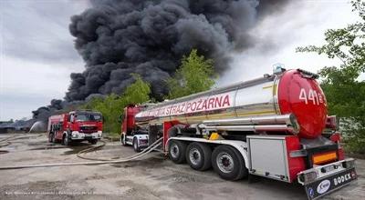 Potężny pożar w Siemianowicach Śląskich. RCB wydało alert: zostań w domu