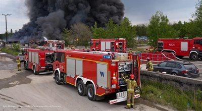 Wielki pożar w Siemianowicach. Są poszkodowani wśród strażaków