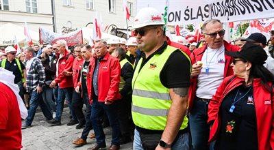 Protesty rolników z udziałem polityków PiS i działaczy Solidarności. Jarubas: to próba wpłynięcia na wyniki wyborów do PE