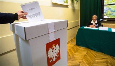 Polacy nie chcą przedterminowych wyborów parlamentarnych. Są wyniki sondażu