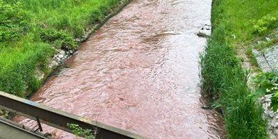 Chemikalia z Siemianowic w kolejnych rzekach. Ogłoszono alarm