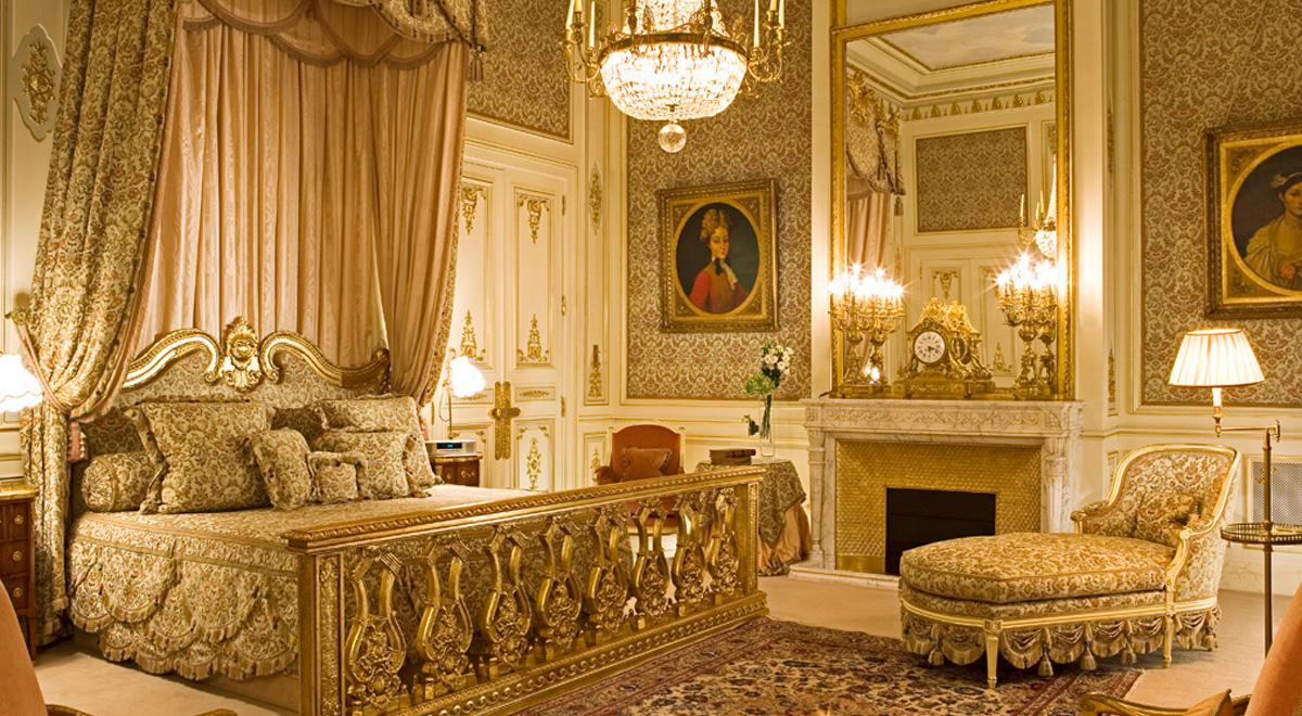 Hotel Ritz w Paryżu. Luksus, intrygi i tajemnice
