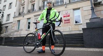 Sebastian Nowacki promuje krwiodawstwo. Chce przejechać na rowerze non stop... 2000 km