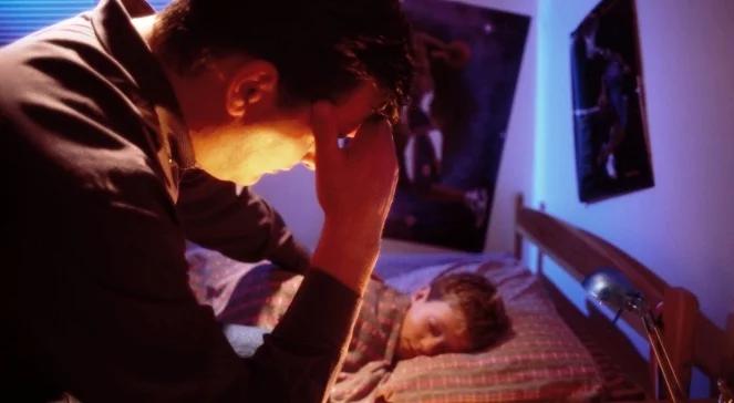 Ojciec, który nie ucieka od swojego "gamonia"