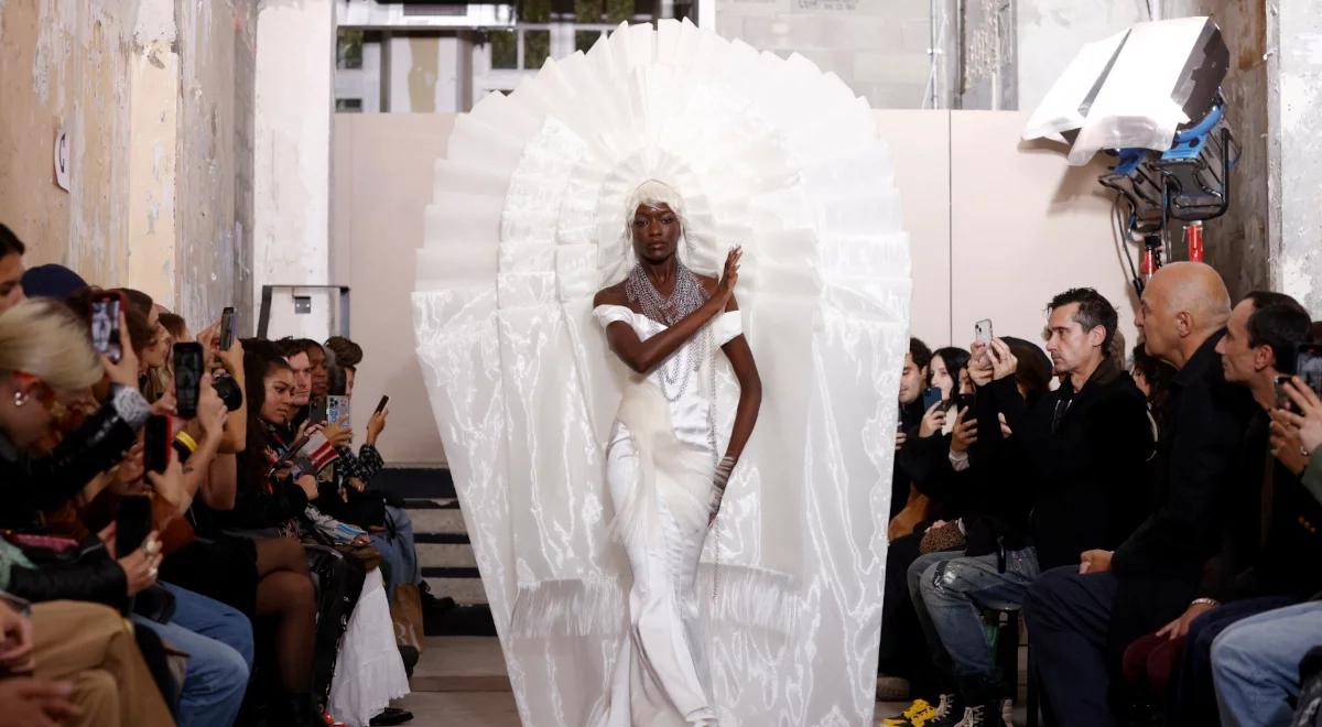 Moda na topie, czyli co będziemy nosić jesienią, zimą i wiosną?