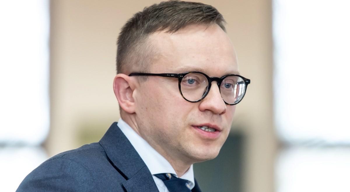 "Tarcza antykryzysowa". Artur Soboń: planujemy inwestycje publiczne m.in. w 5G