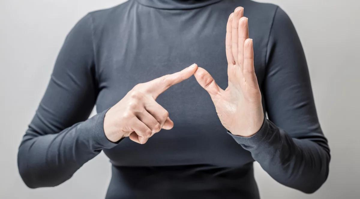 Kim jest tłumaczka z debaty prezydenckiej w TVP? 