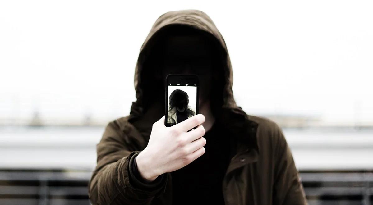 Pocałuj i najedz się przez telefon. To przyszłość smartfonów?