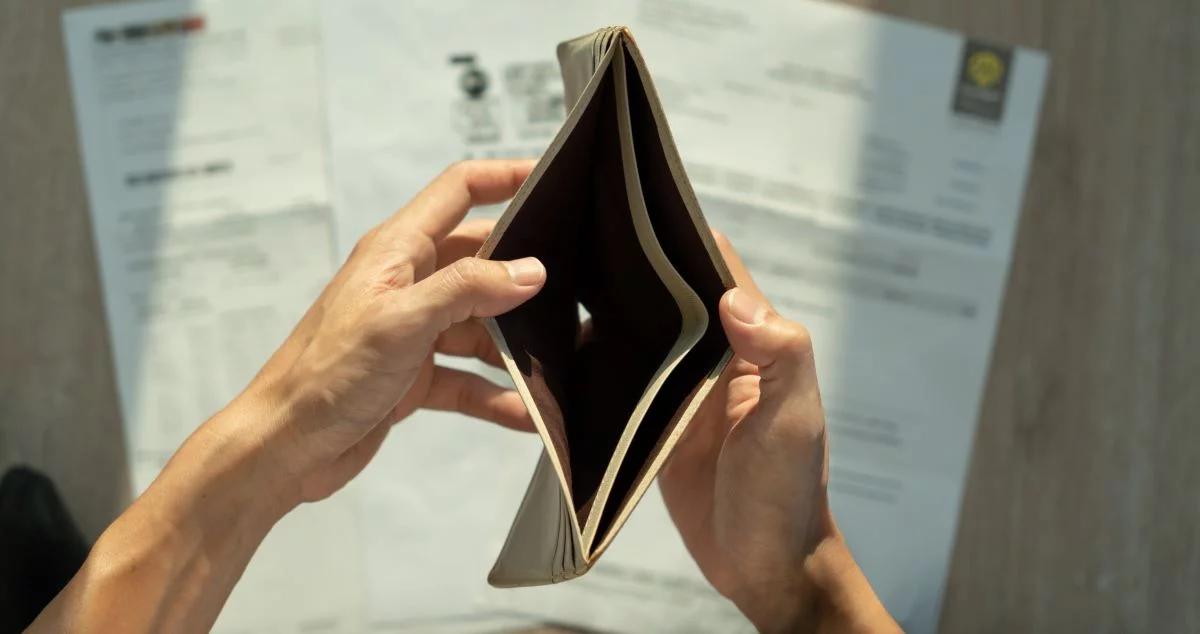 Pomoc w wychodzeniu z długów. Gdzie można jej szukać?