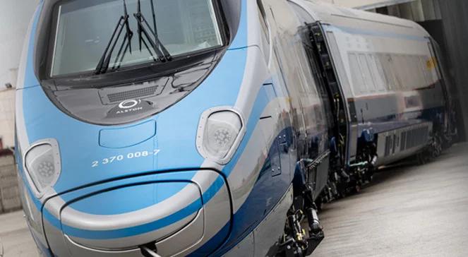 Dlaczego Pendolino wygryzło z rozkładu pociągi lokalne?