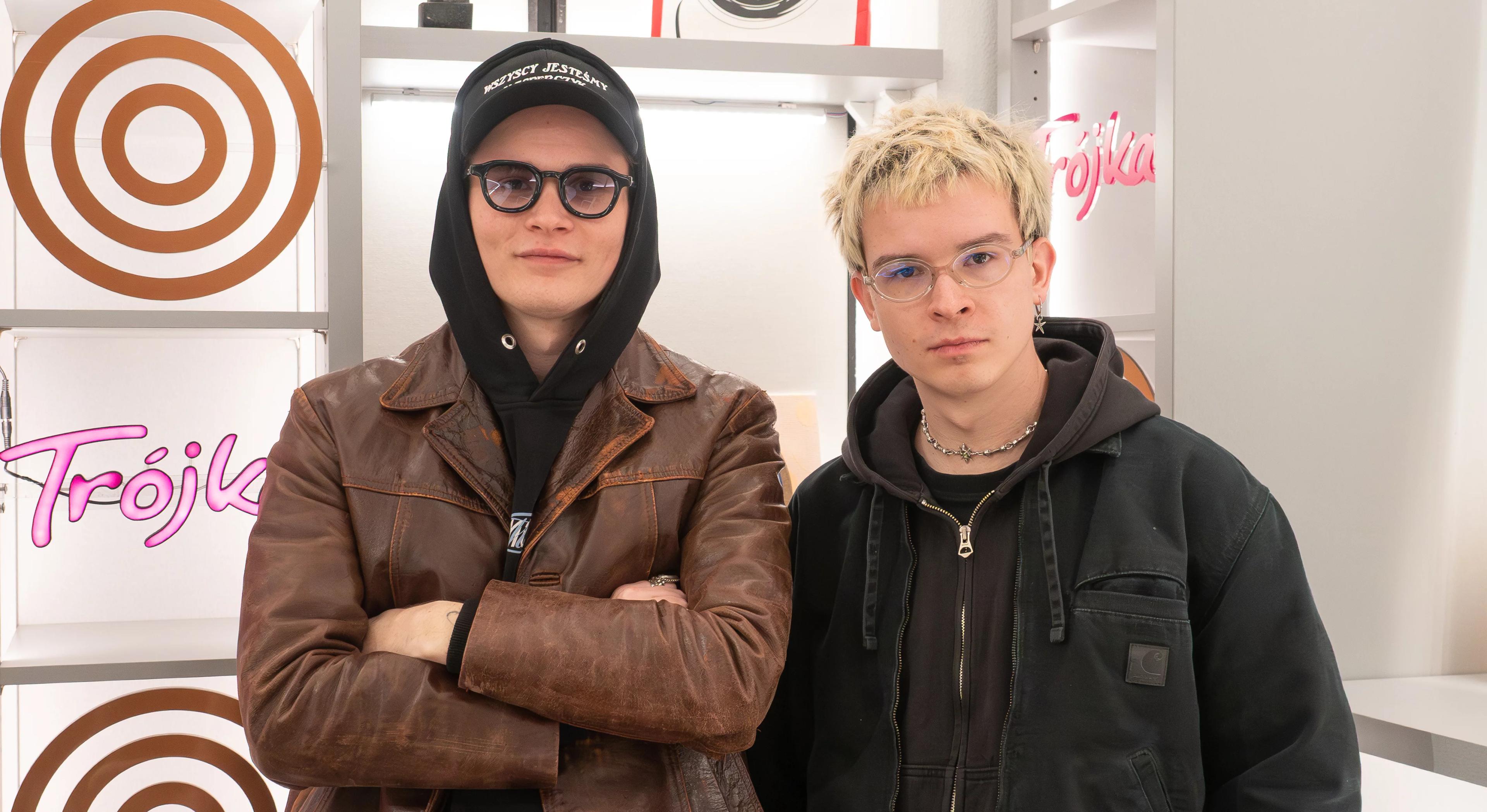 "Wszyscy jesteśmy Kacperczyk". Bracia opowiedzieli o nowej płycie w Trójce