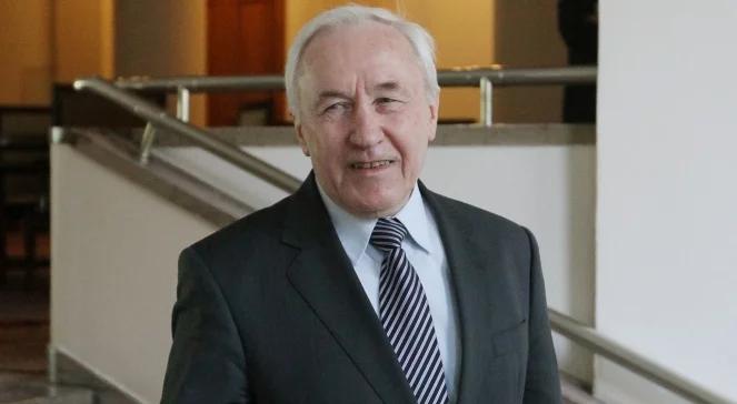 Dwadzieścia dwa miesiące za późno