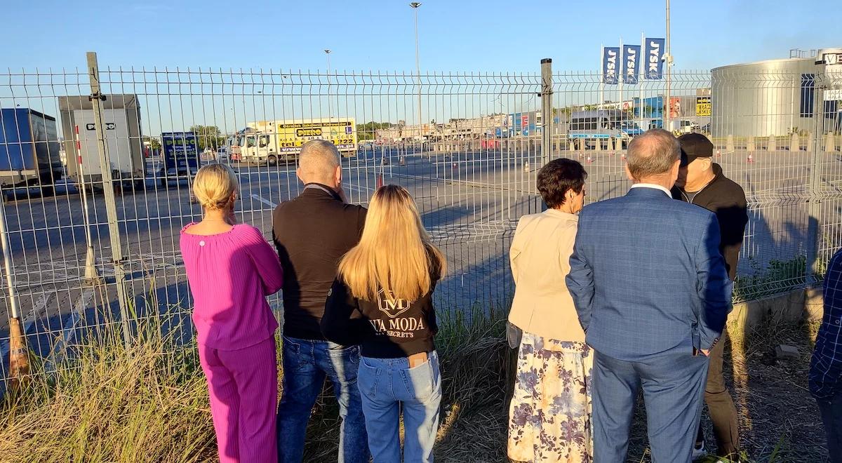 Kupcy ze spalonej hali przy ul. Marywilskiej w Warszawie. Reportaż "Strach o przetrwanie"