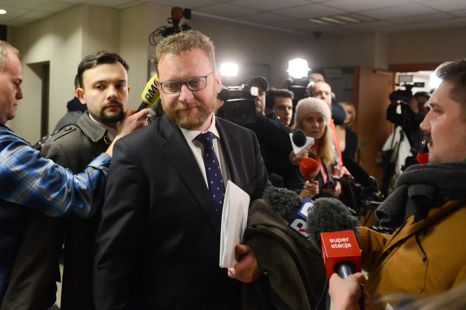 "Uprzejma rozmowa jest dużo lepsza niż arogancja". Politycy o rozmowach ministra zdrowia z rezydentami