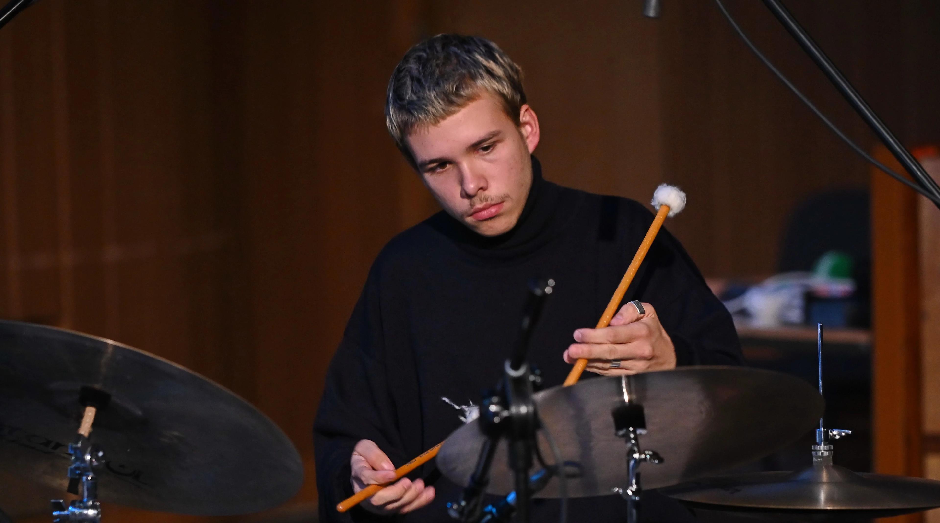 "Zacząłem czytać i okazało się, że nie boli". Tymek Papior w Trójce