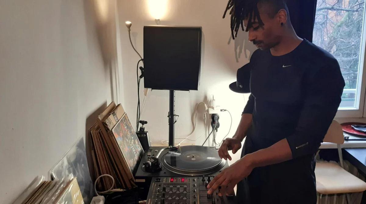 Reportaż "Oddech". Bumi Phillips i jego walka z koronawirusem [POSŁUCHAJ]