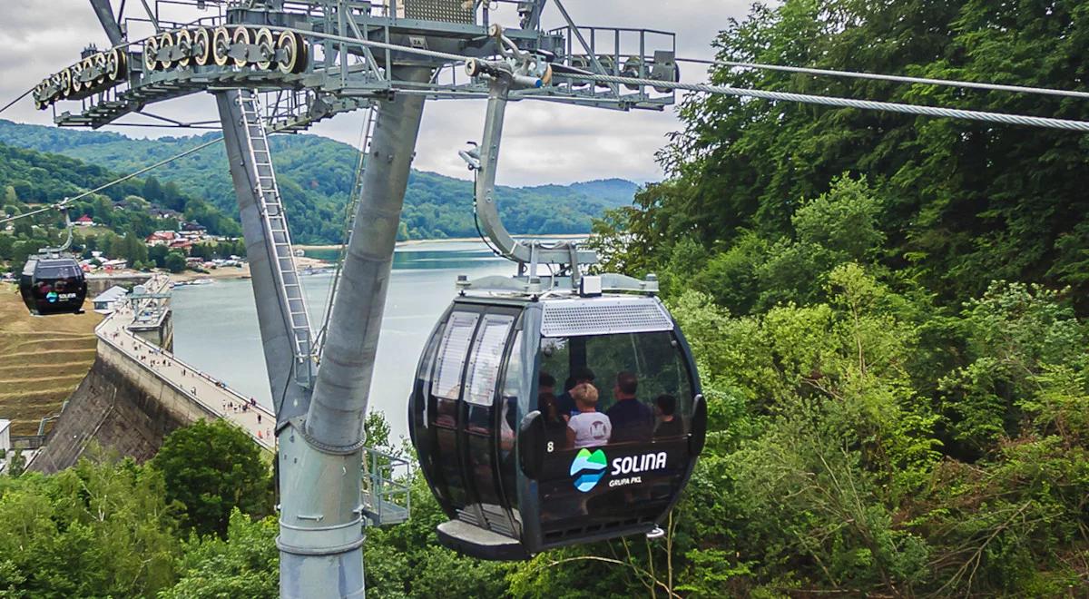 Solina z lotu ptaka, czyli kolejką gondolową nad zaporą