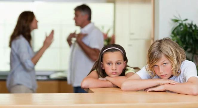"Wojna". Jak dziecko przeżywa rozwód rodziców?