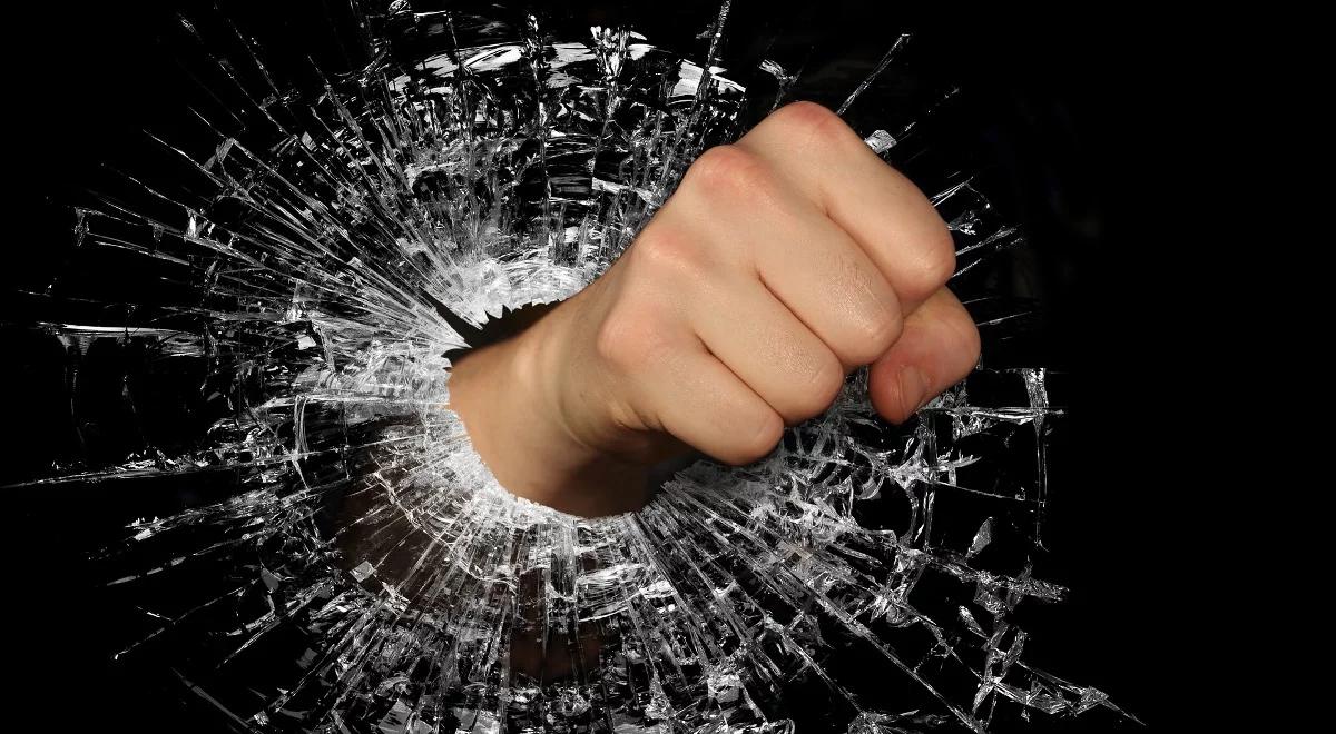 Do czego prowadzi mowa nienawiści? 