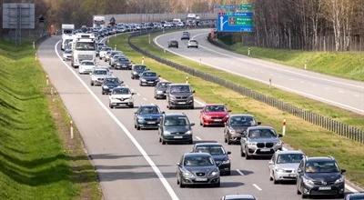 Powroty z wakacji. Policja szykuje się na gigantyczne korki i apeluje do kierowców