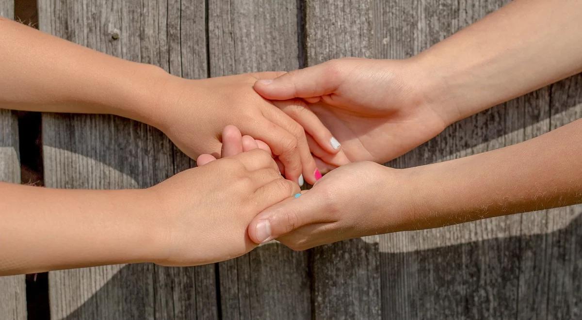 Rozdzieleni za młodu