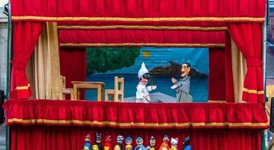 Marionetki, kukły, jawajki, pacynki. Jak powstają lalki używane w teatrze?