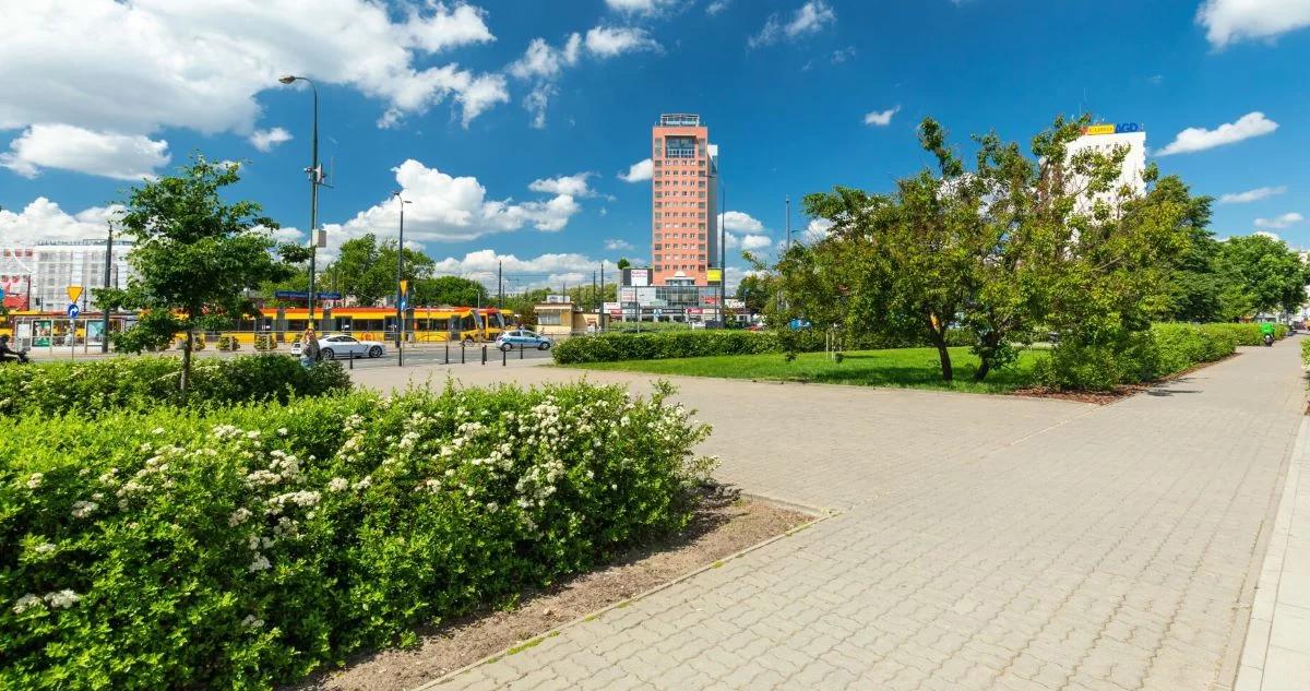 Śladami grochowskiego kibucu. Ożywianie historii przez spacery i warsztaty