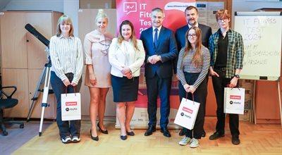 Uczniowie i nauczyciele z całej Polski sprawdzą swoje kompetencje cyfrowe