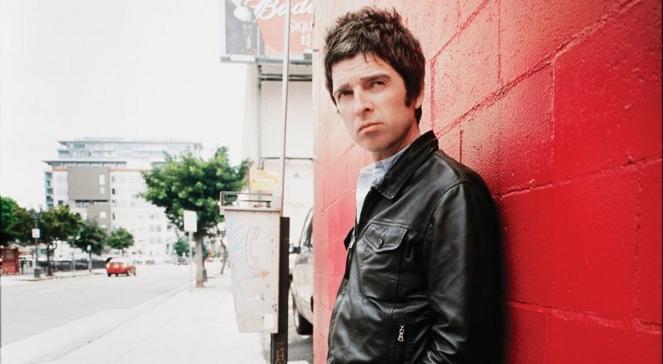 Noel Gallagher's High Flying Birds - Everybody's On The Run