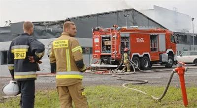 Producent paluszków "Beskidzkich" odremontował zniszczoną halę. Pracownicy wrócili do pracy