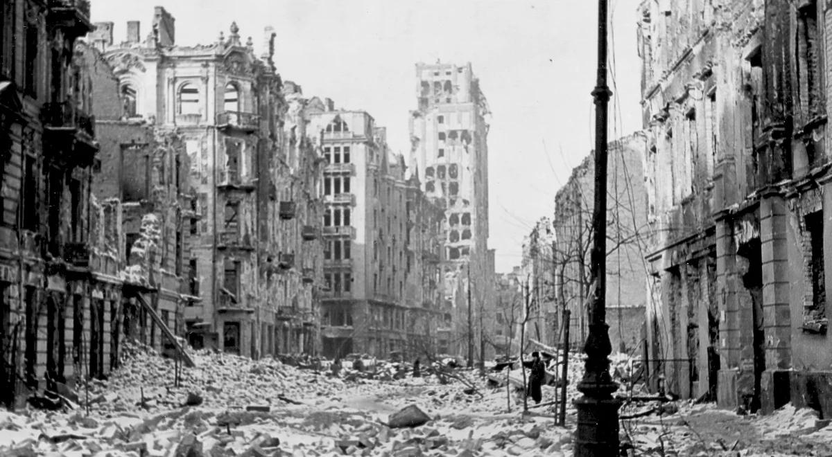 W 1953 roku rząd PRL zrzekł się reparacji wojennych. Co na to prawo?