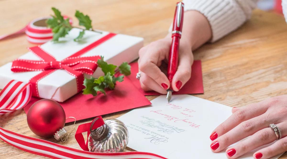 Ozdobne, ciekawie zaprojektowane, osobiste. Wysyłajmy kartki świąteczne!