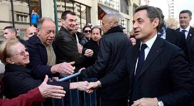 Sarkozy irytuje Francuzów, ale...