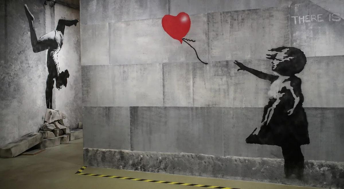 Banksy w galerii sztuki. Niecodzienna wystawa w Krakowie
