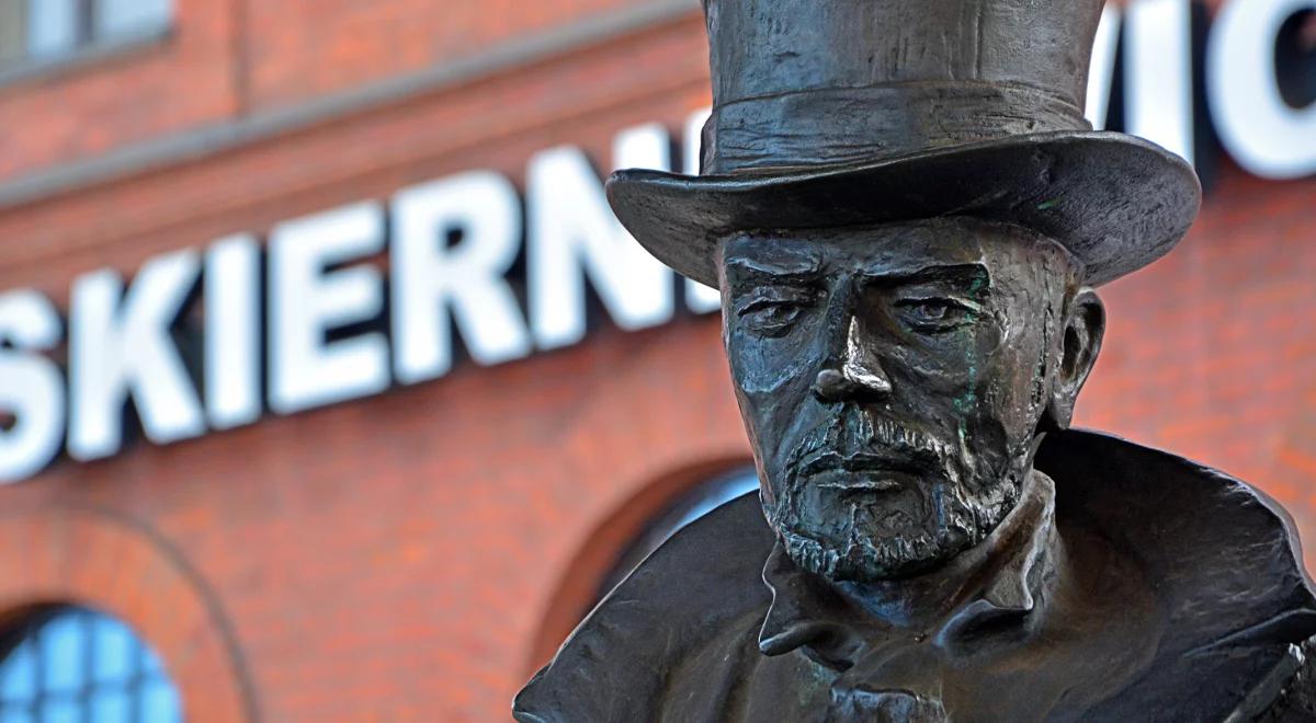 Parowozem na spotkanie z Wokulskim