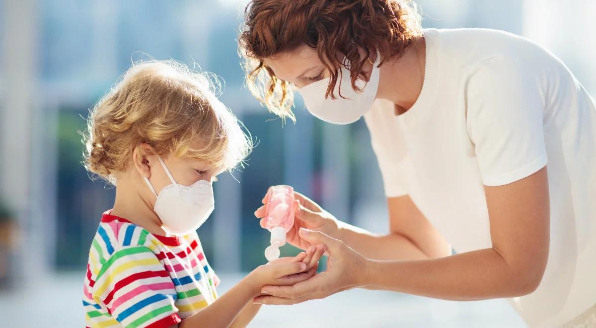 Maseczka jest niezbędna. Ale jaka?