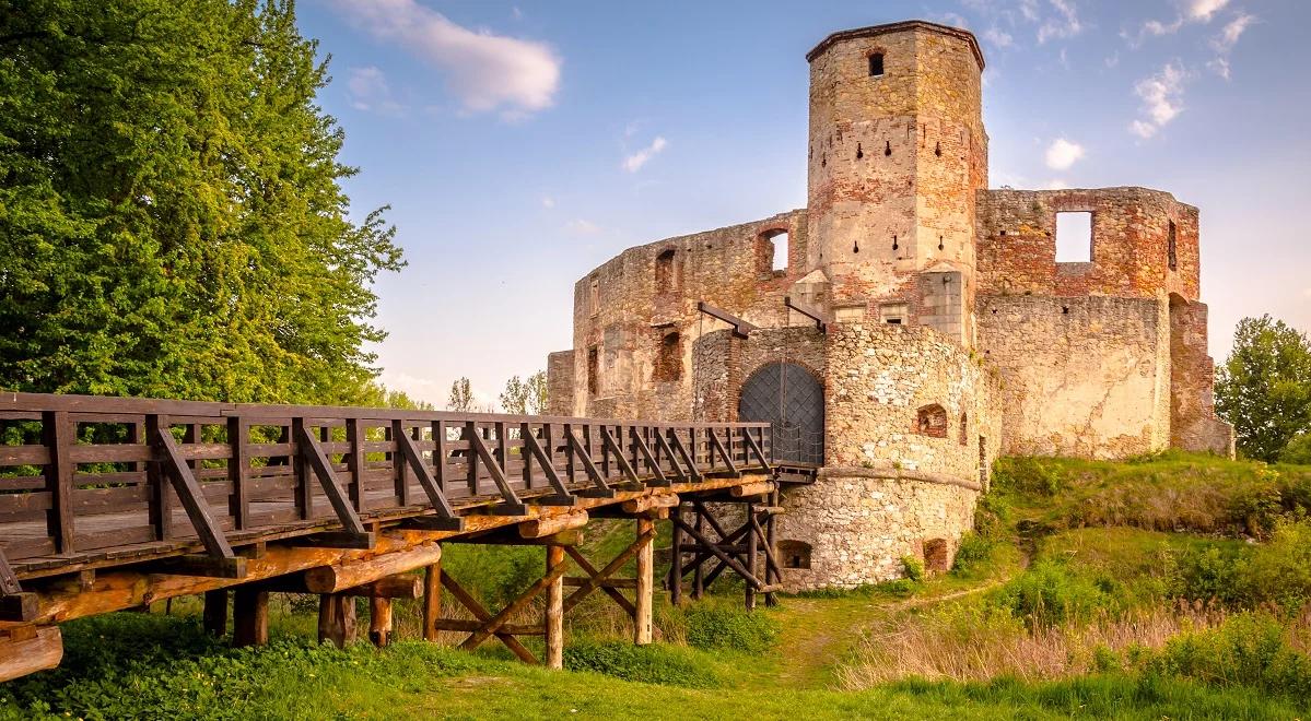 Zamek z Siewierzu – XIV-wieczny klejnot na Szlaku Orlich Gniazd