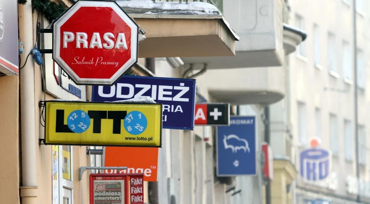 Polskie miasta pod grubą warstwą reklam