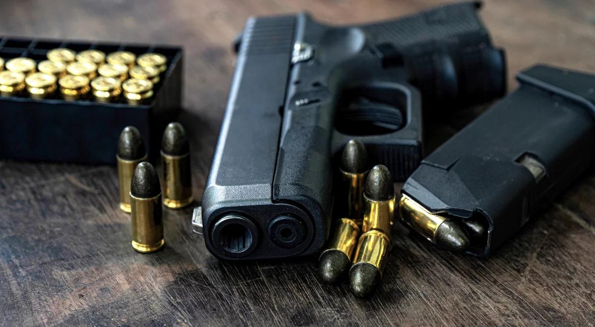 Spór o dostęp do broni. "Polskie społeczeństwo jednym z najbardziej rozbrojonych"