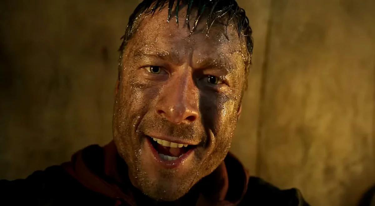 Glen Powell w zwiastunie "Uciekiniera". Stephen King zaakceptował nowe zakończenie