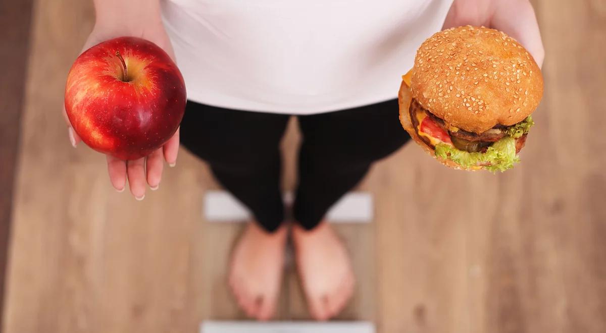 Czy należy opodatkować niezdrowe jedzenie i napoje?