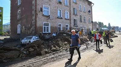 Sprzątanie po powodzi. Utylizacja odpadów staje się nie lada wyzwaniem 