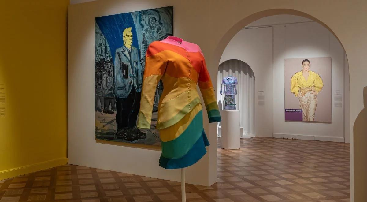 "To nie jest wystawa o modzie". "Niech nas widzą!" na Zamku Królewskim w Warszawie 