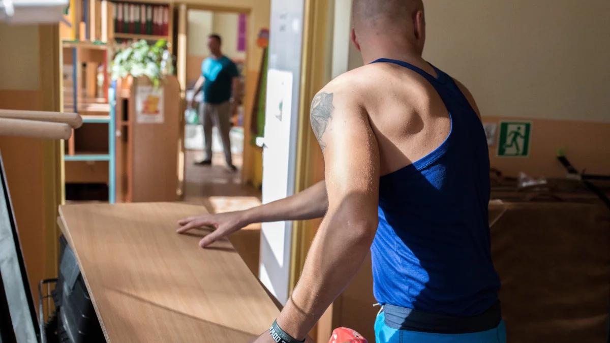 Pomoc byłym więźniom i droga do resocjalizacji. Reportaż "Lepszy start" [POSŁUCHAJ]