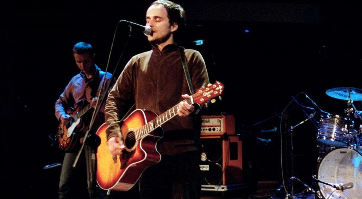 Artur Rojek z Lenny Valentino – historyczny występ w brązowym sweterku