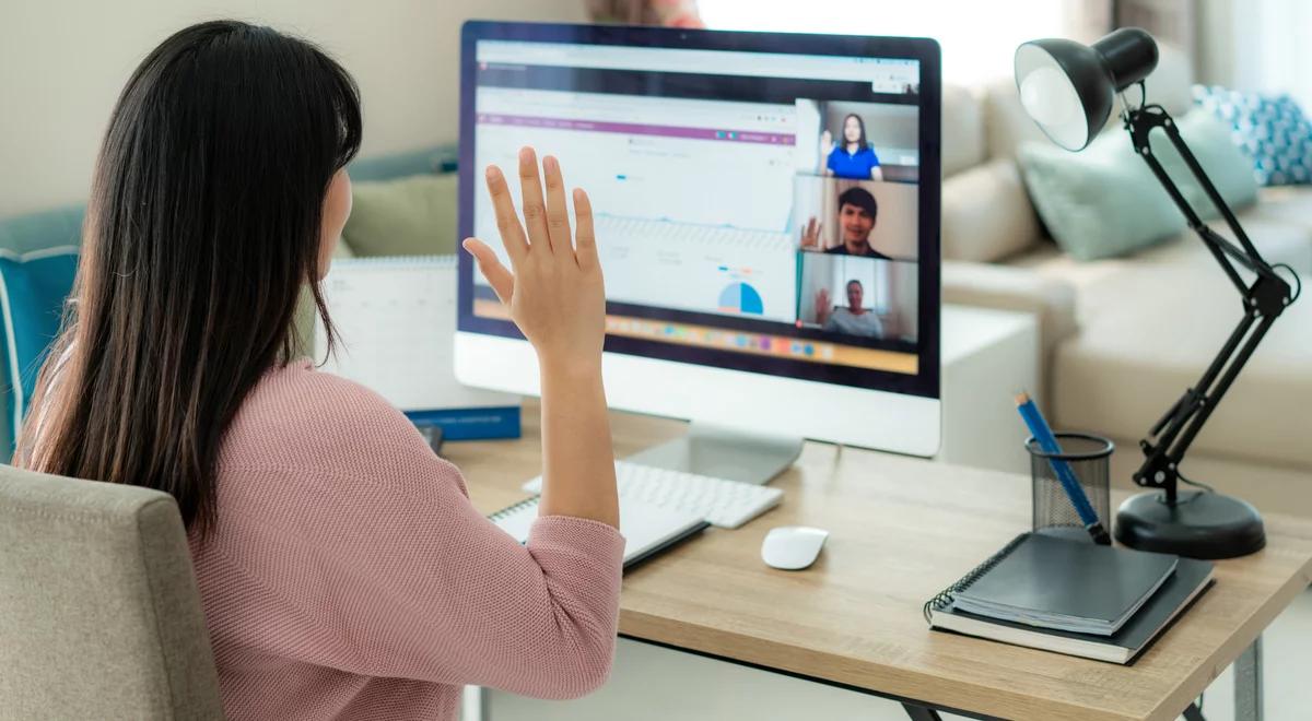 Wygląd ma znaczenie! Jak zadbać o wizerunek podczas spotkań online? 