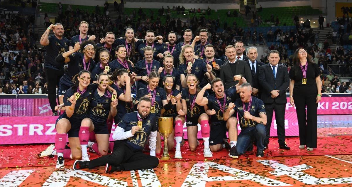 Siatkarki Chemika Police triumfują mimo problemów. Iga Wasilewska: czekamy na drugi finał