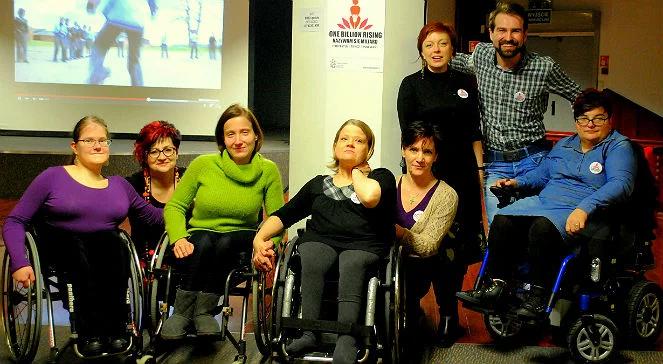 Niepełnosprawne kobiety przeciwko przemocy