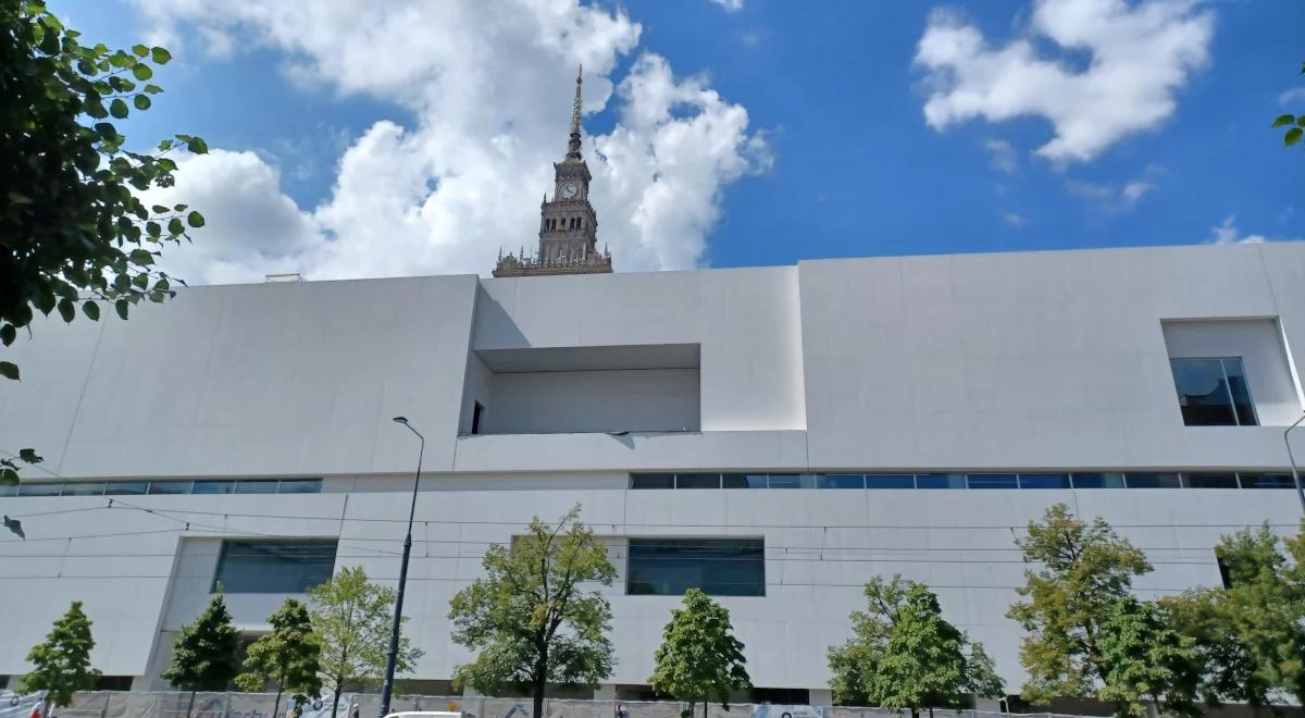 Gmach Muzeum Sztuki Nowoczesnej zmienia wygląd centrum stolicy