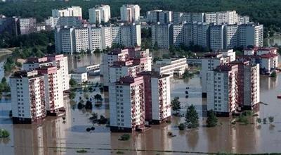 Powódź tysiąclecia we Wrocławiu. Zobacz miasto zalane w 1997 roku [GALERIA]